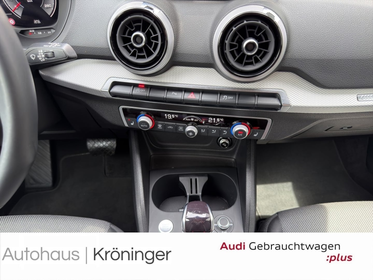 Bild über Audi Q2 advanced 35 TFSI S tronic - für weitere Informationen kontaktieren Sie den Audi Partner