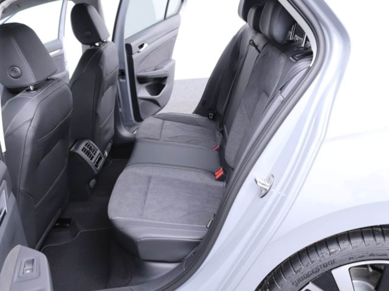 Volkswagen Golf – Bild 7