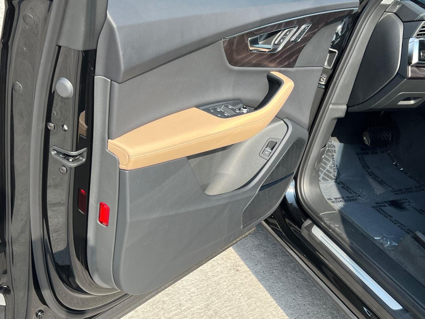 2025 Audi Q7 Premium Plus - Photo 10