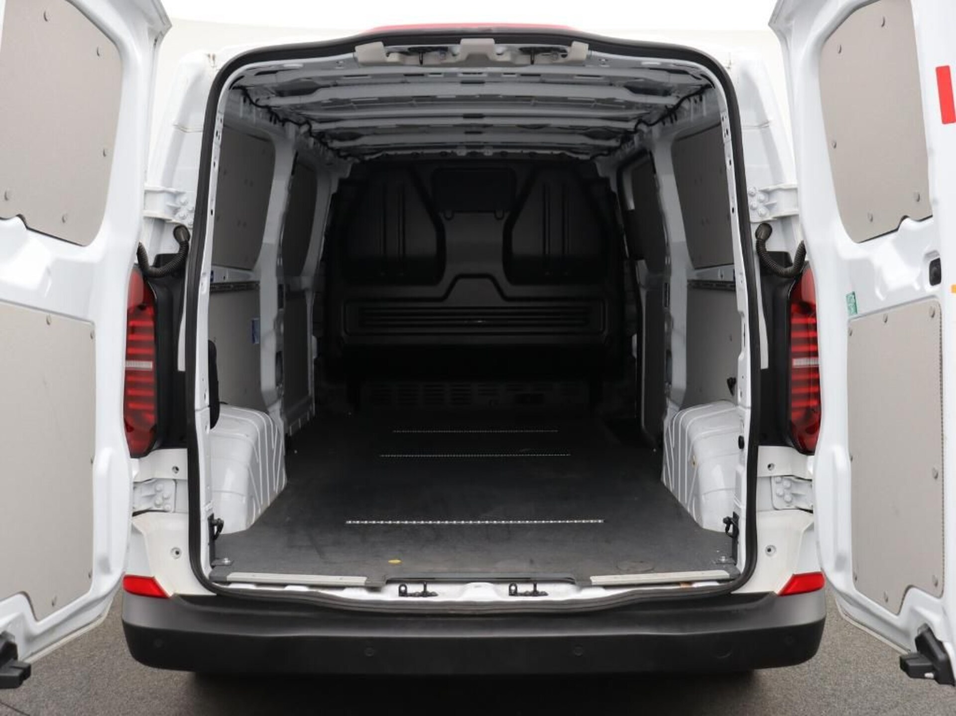Volkswagen Transporter Kasten langer Radstand