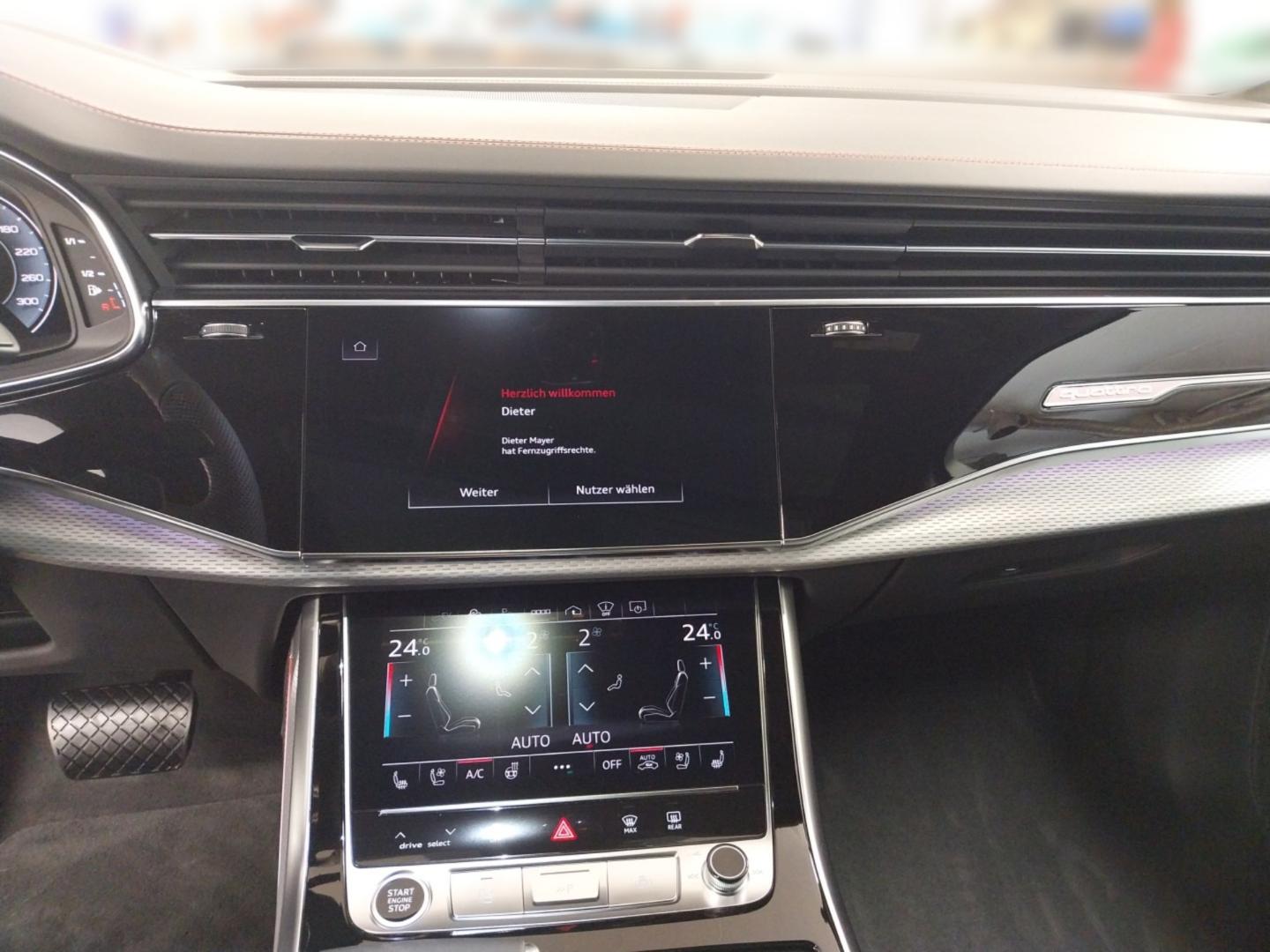 Image about Audi Q7 SUV TFSI e S line 60 TFSI e quattro tiptronic