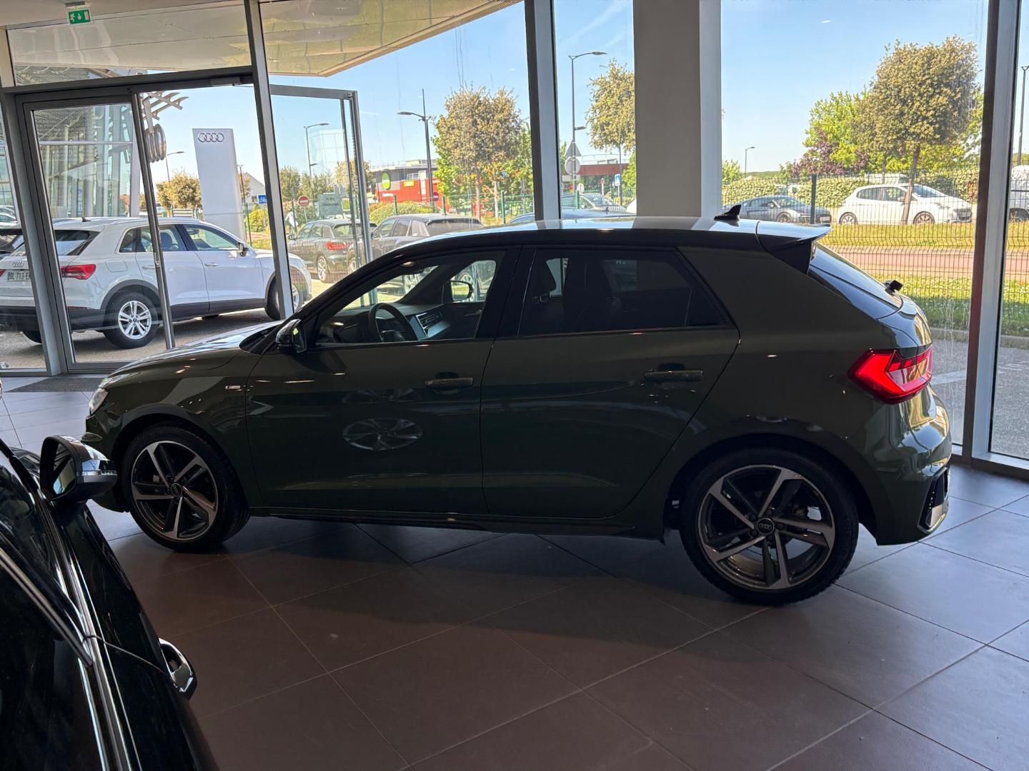 Image about Audi A1 Sportback S line plus 30 TFSI 85 kW (116 ch) S tronic