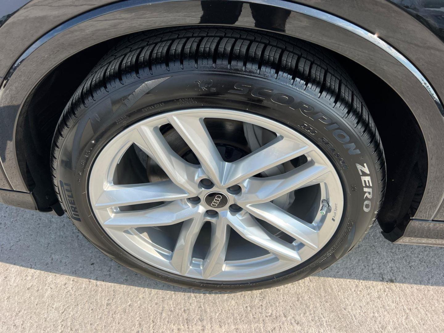 2025 Audi Q7 Premium Plus - Photo 11