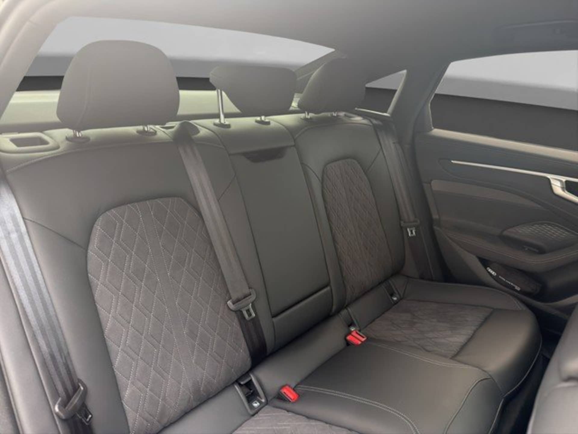 Audi A6 Limousine e-hybrid edition one