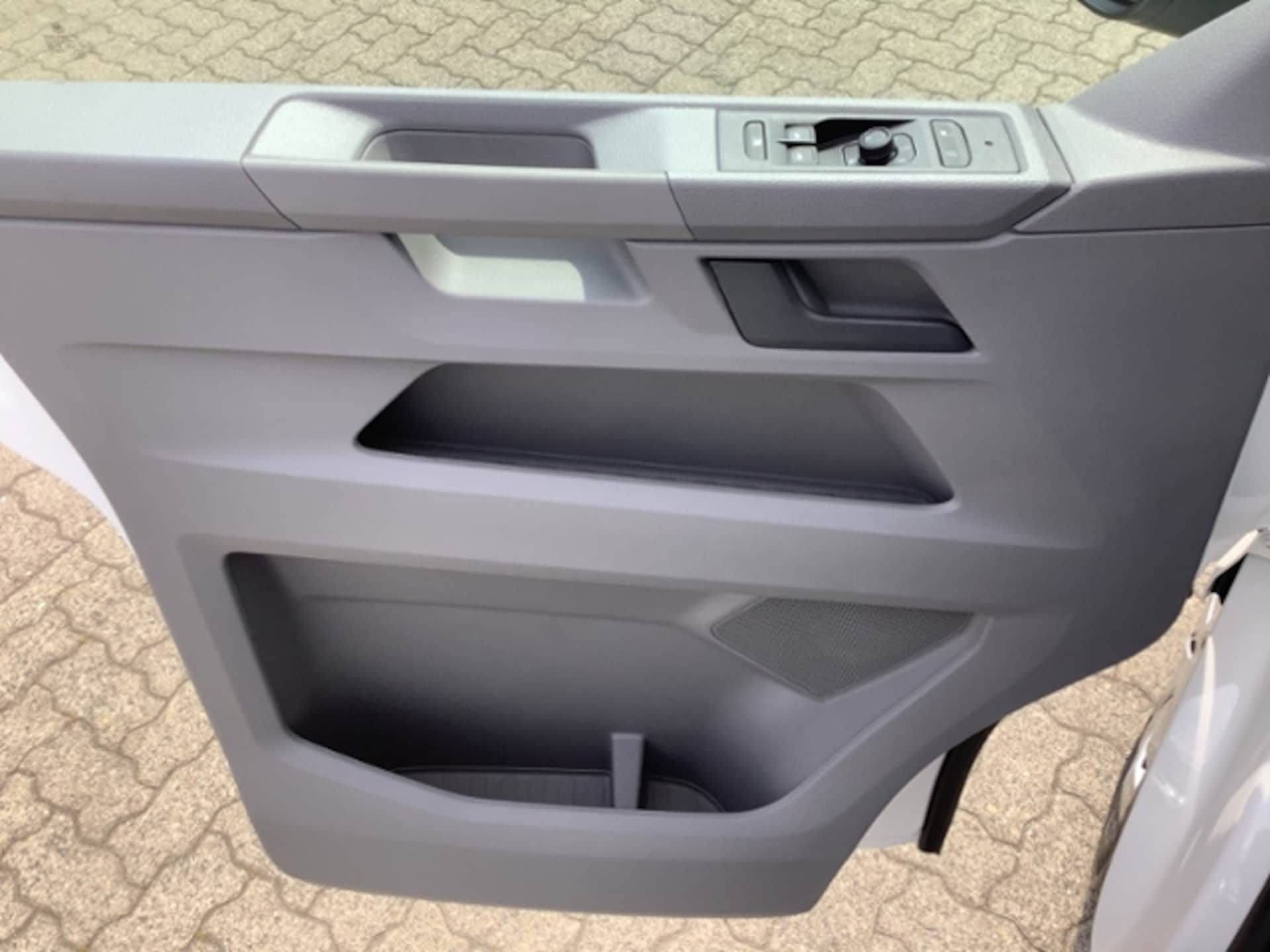 Volkswagen T6.1 Transporter Kasten kurzer Radstand