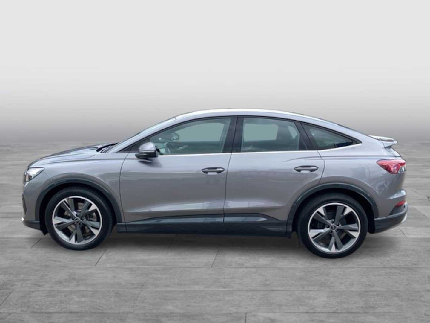 Bild über Audi Q4 Sportback e-tron 45 e-tron - für weitere Informationen kontaktieren Sie den Audi Partner