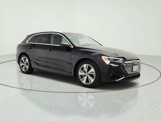 2024 Audi Q8 e-tron
