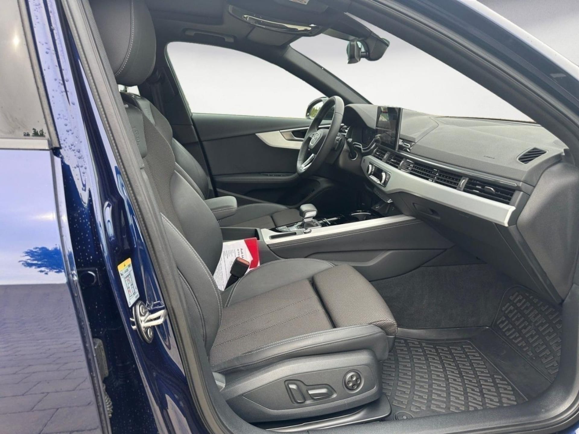 Audi A4 Avant S line