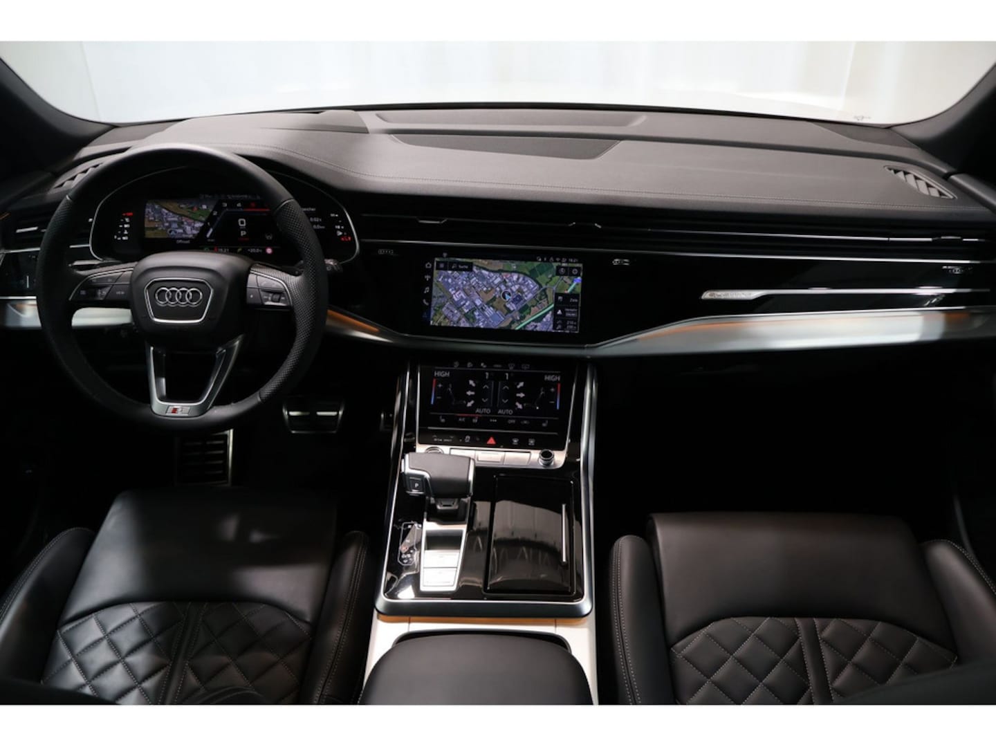 Bild über Audi Q8 SUV 50 TDI quattro tiptronic - für weitere Informationen kontaktieren Sie den Audi Partner
