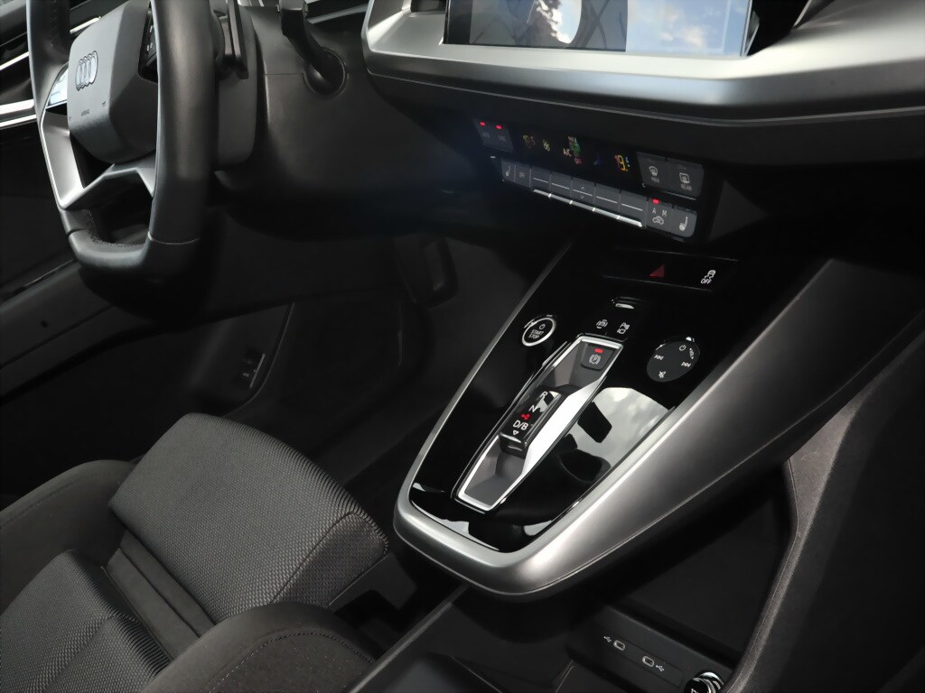Image about Audi Q4 e-tron 40 e-tron