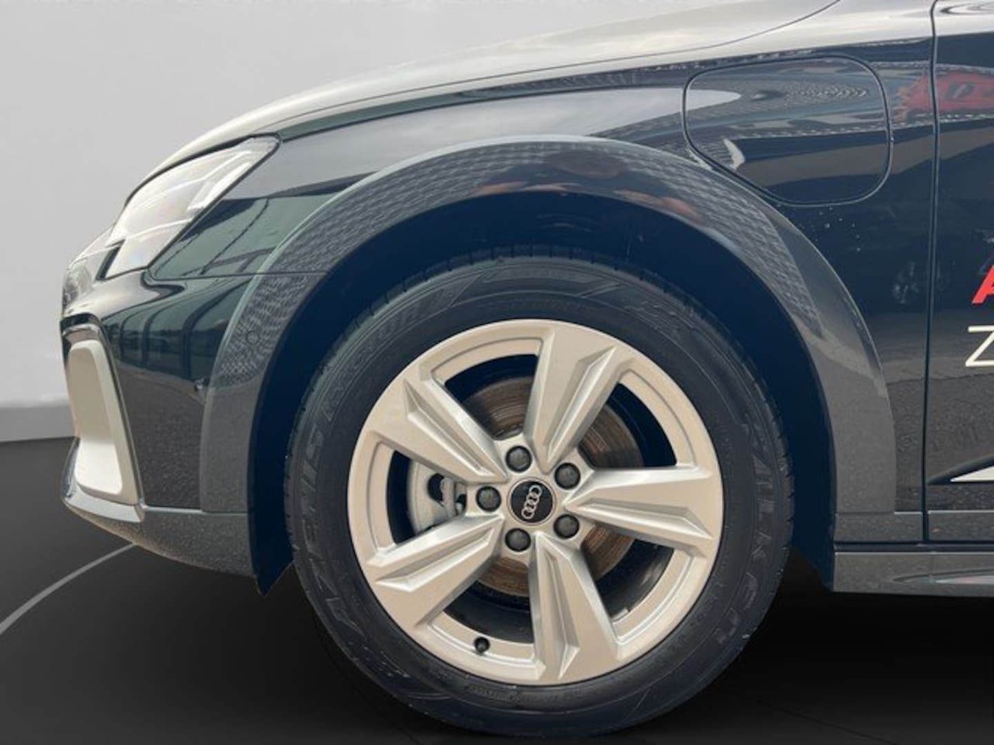 Bild über Audi A3 allstreet TFSI e 40 TFSI e S tronic - für weitere Informationen kontaktieren Sie den Audi Partner