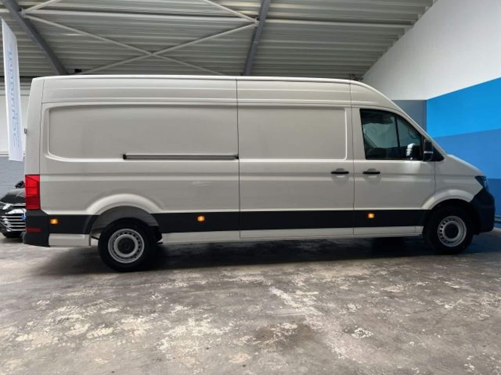 Volkswagen Crafter Kasten langer Radstand