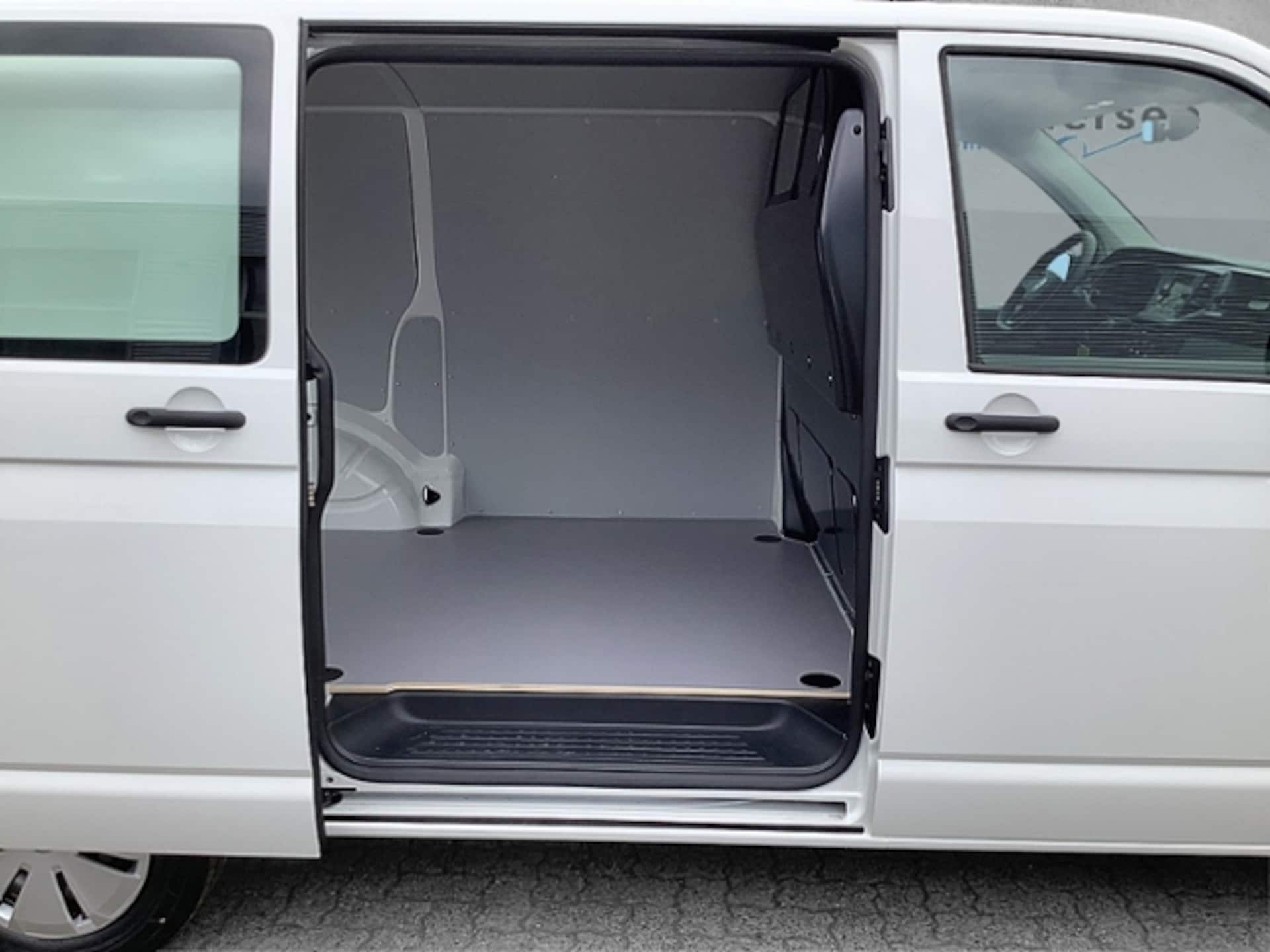 Volkswagen T6.1 Transporter Kasten kurzer Radstand