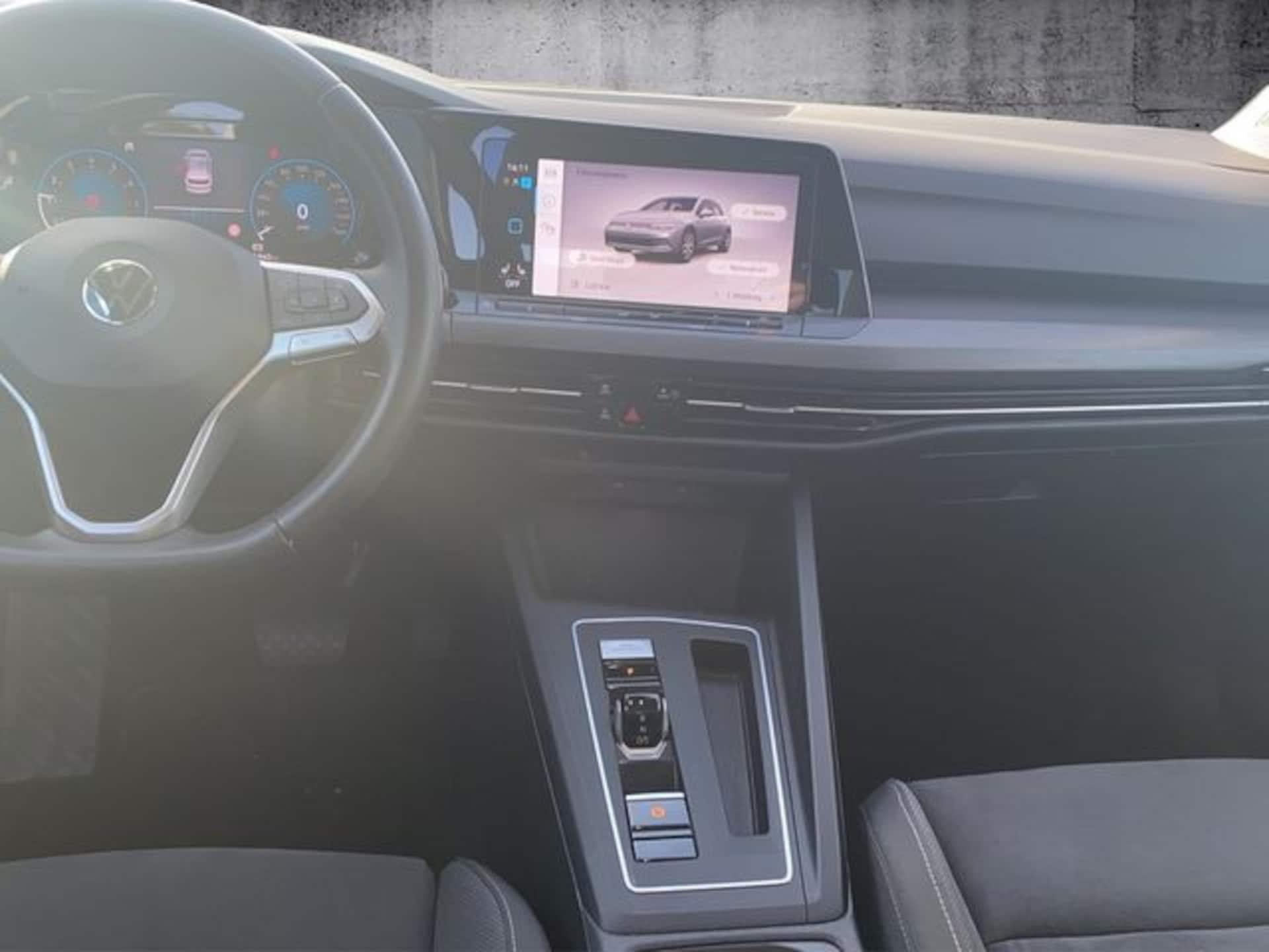 Volkswagen Golf Style