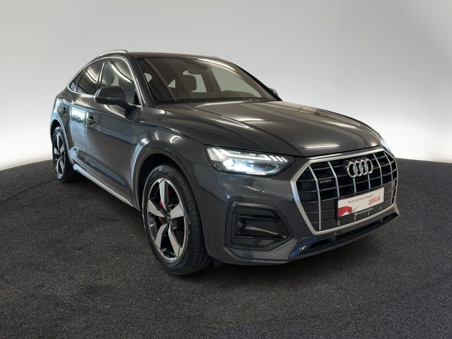 Bild über Audi Q5 Sportback TFSI e advanced 50 TFSI e quattro S tronic - für weitere Informationen kontaktieren Sie den Audi Partner