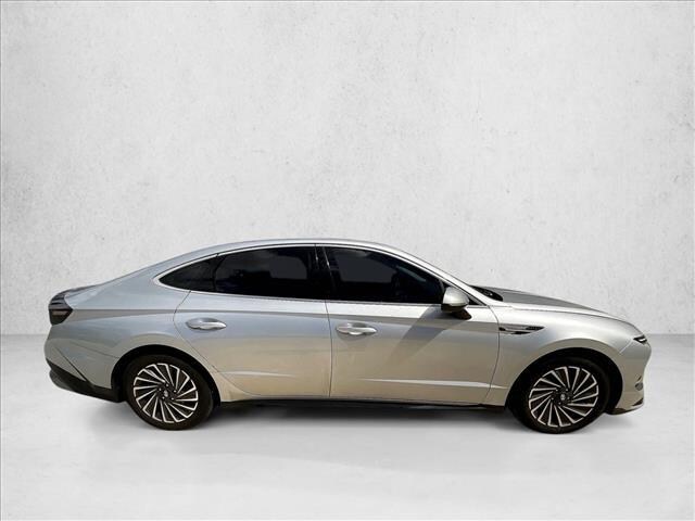 2024 Hyundai Sonata Hybrid