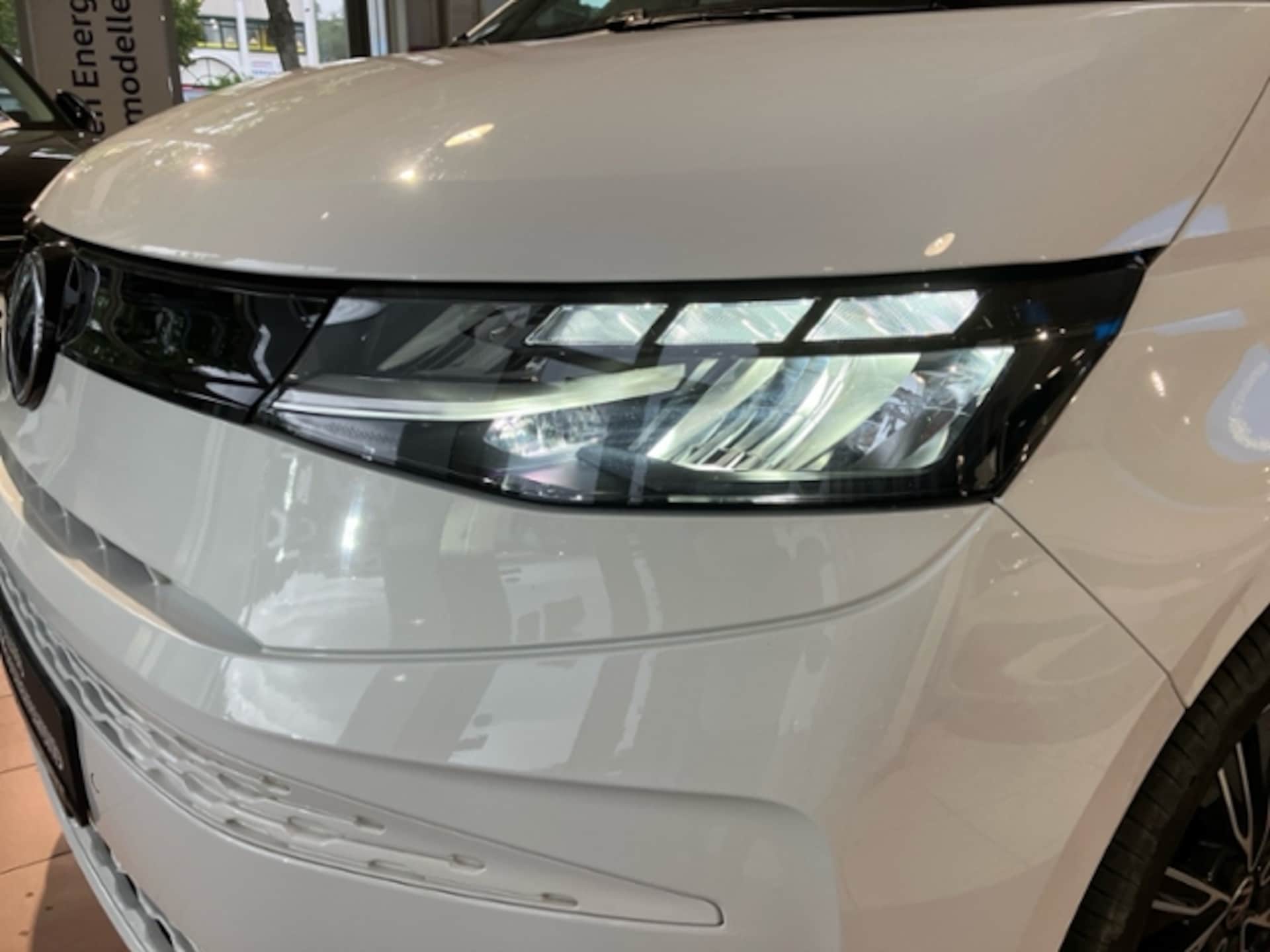 Volkswagen Multivan Basis-Modell