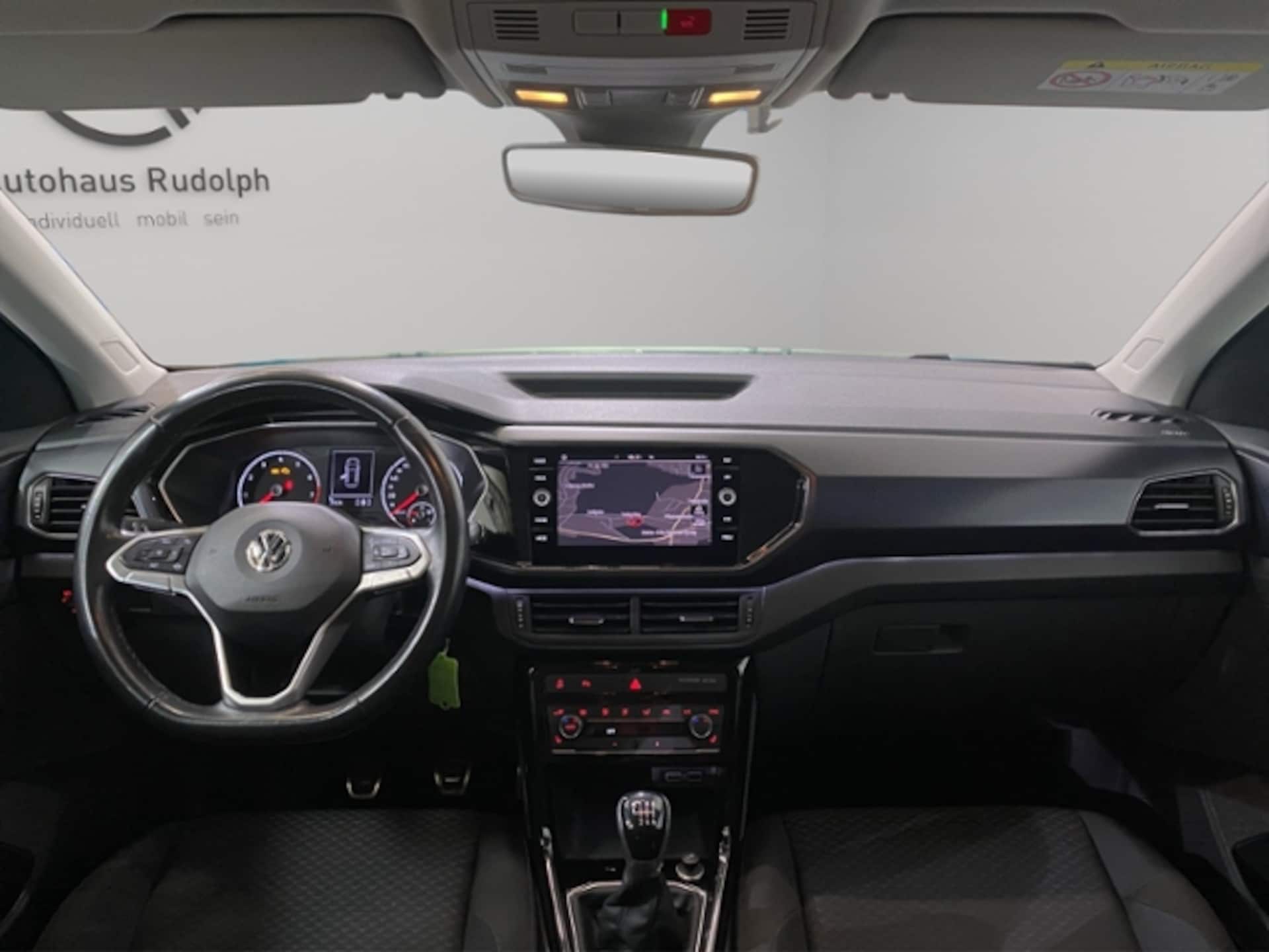 Volkswagen T-Cross United