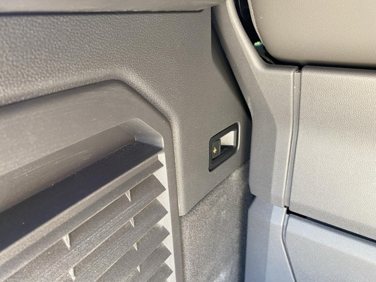 Volkswagen Multivan – Bild 17