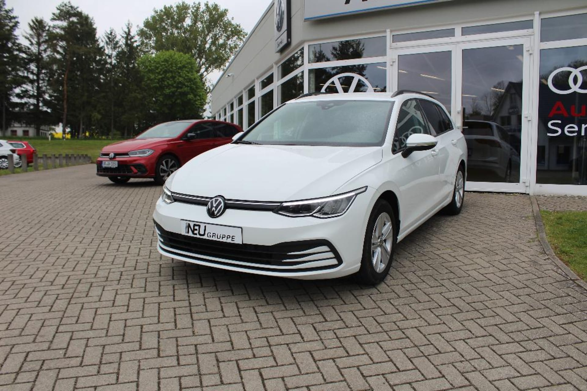 Volkswagen Golf Variant Life