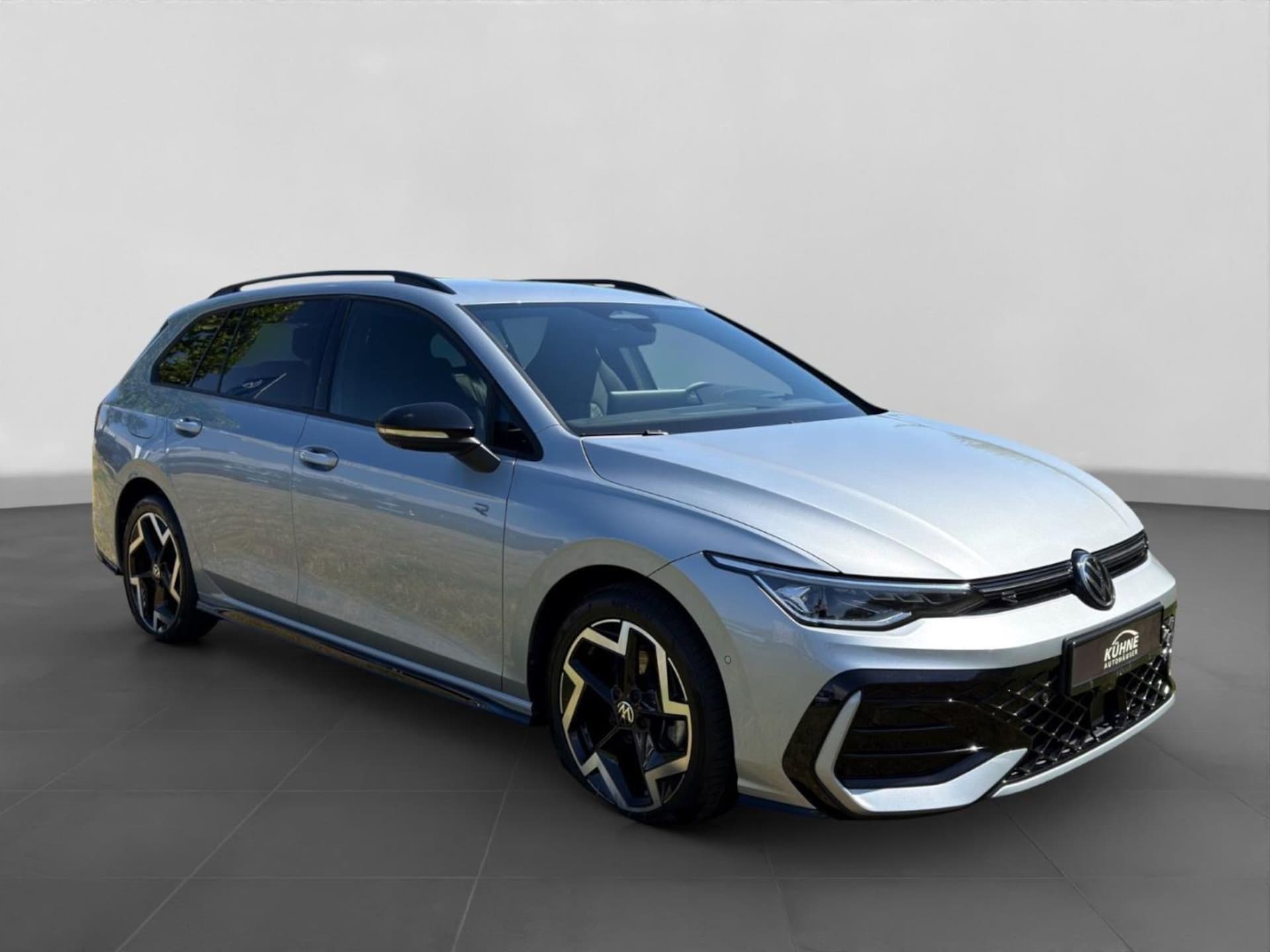 Volkswagen Golf Variant R-Line