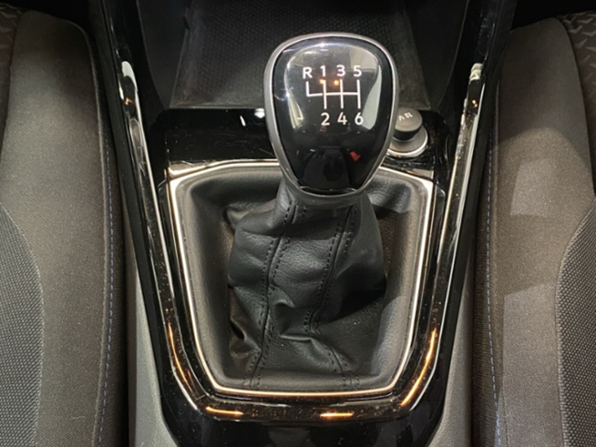 Volkswagen T-Cross United