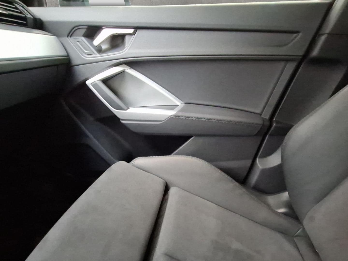 Bild über Audi Q3 Sportback S line 35 TDI S tronic - für weitere Informationen kontaktieren Sie den Audi Partner