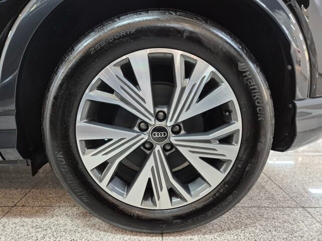 Audi e-tron 45 210, 00 kW 6