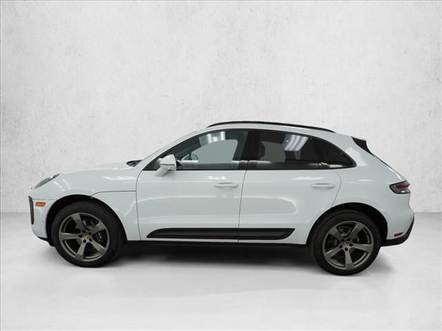 2025 Porsche Macan