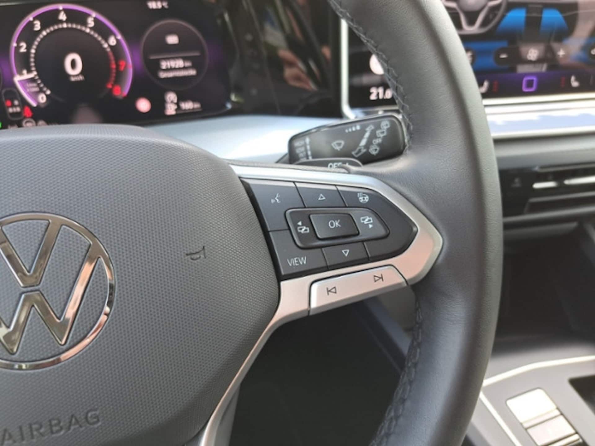 Volkswagen Golf Life