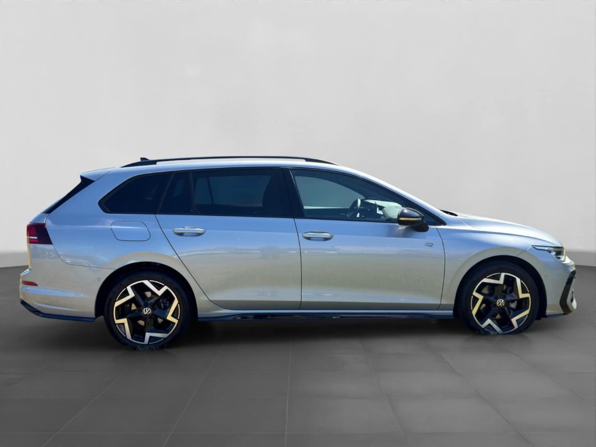 Volkswagen Golf Variant R-Line