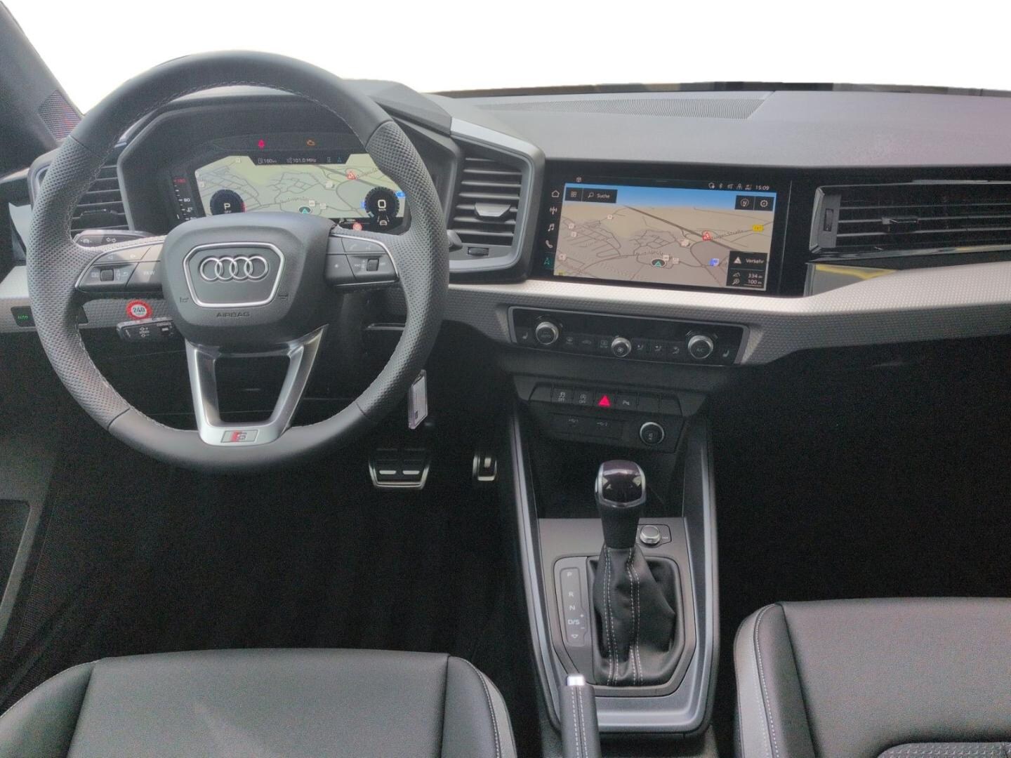 Bild über Audi A1 Sportback S line 25 TFSI S tronic - für weitere Informationen kontaktieren Sie den Audi Partner
