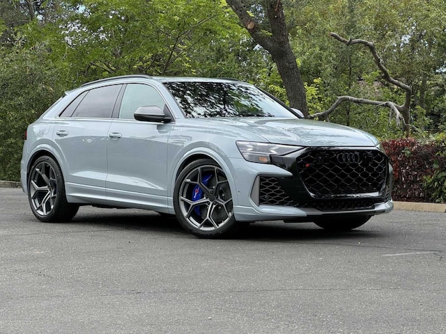 2026 Audi RS Q8 SUV performance