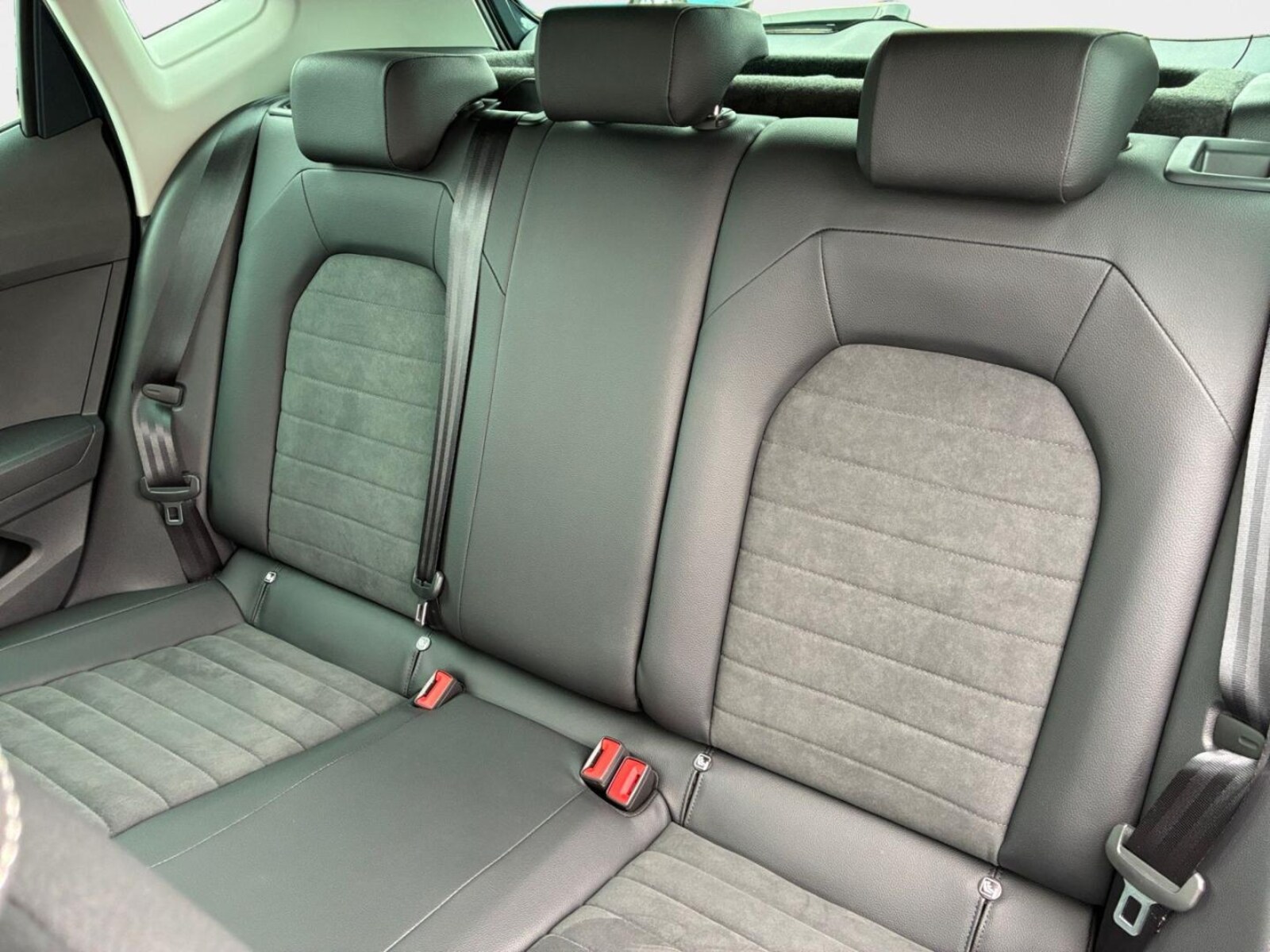 SEAT Arona – Bild 13