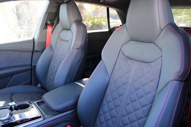 2026 Audi SQ8 Prestige - Photo 18