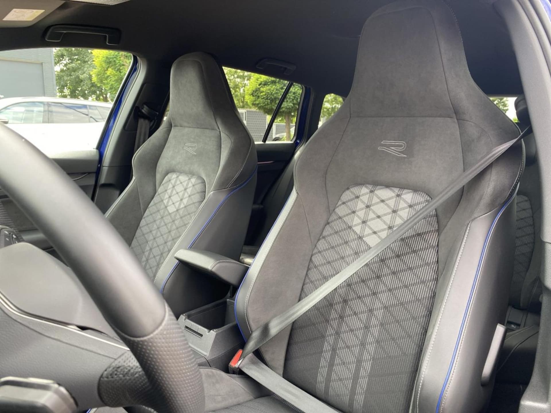 Volkswagen Golf Variant R-Line