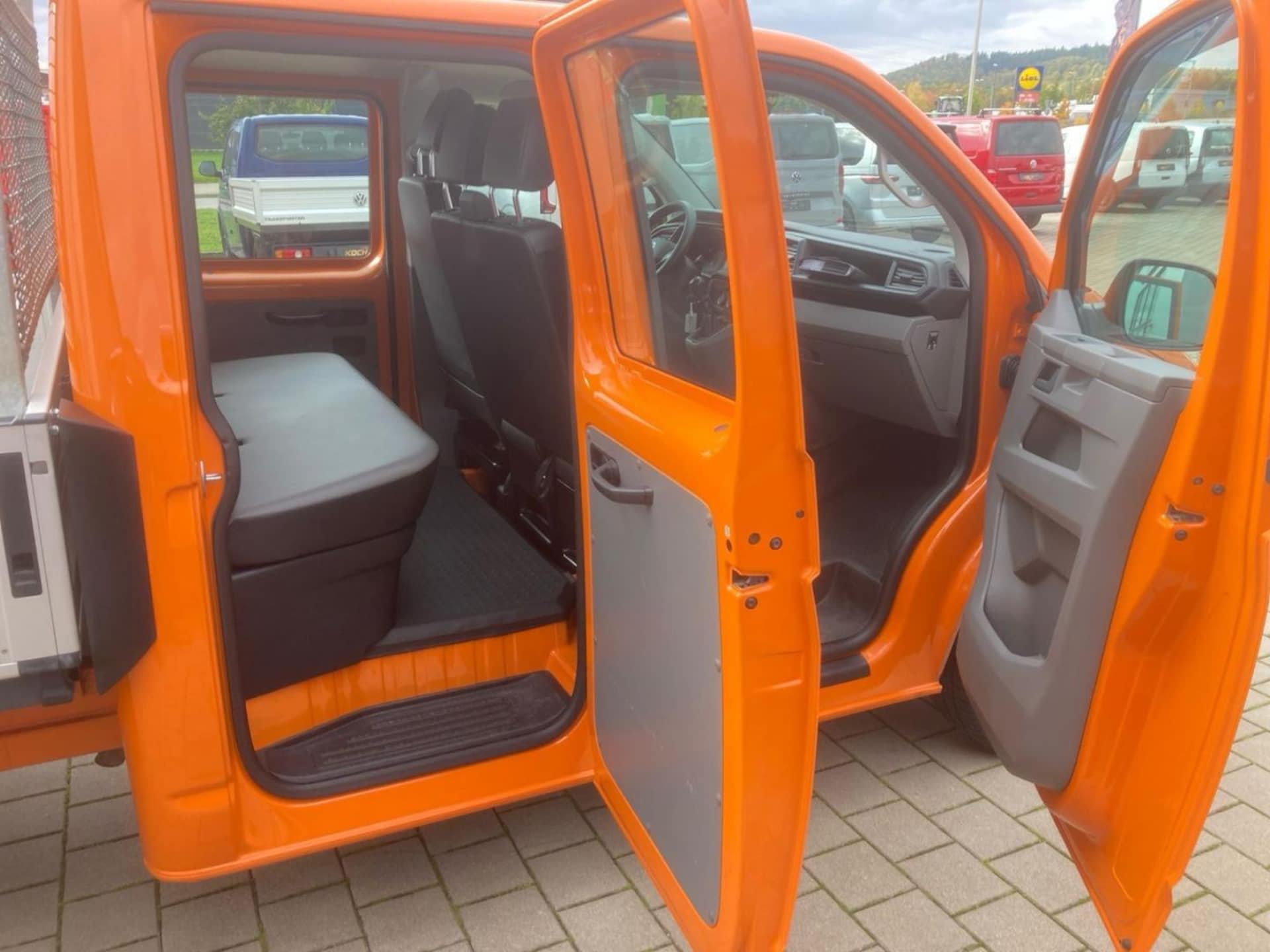 Volkswagen T6.1 Transporter Pritschenwagen Doppelkabine
