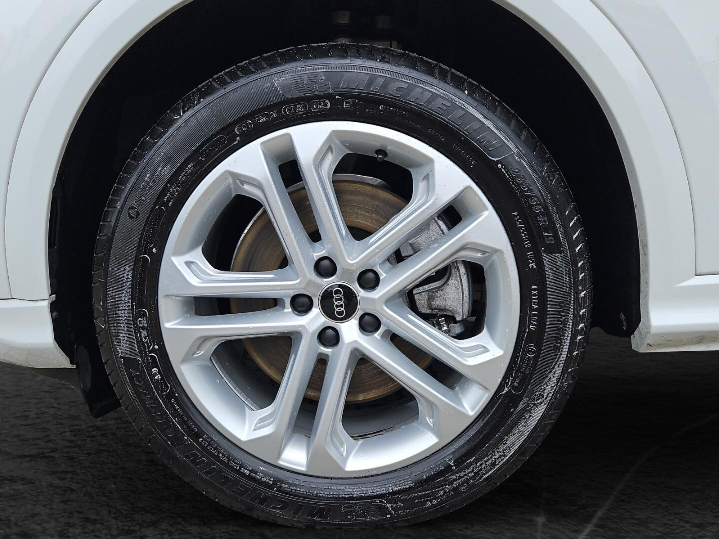 Bild über Audi Q5 SUV TDI quattro 150 kW S tronic - für weitere Informationen kontaktieren Sie den Audi Partner