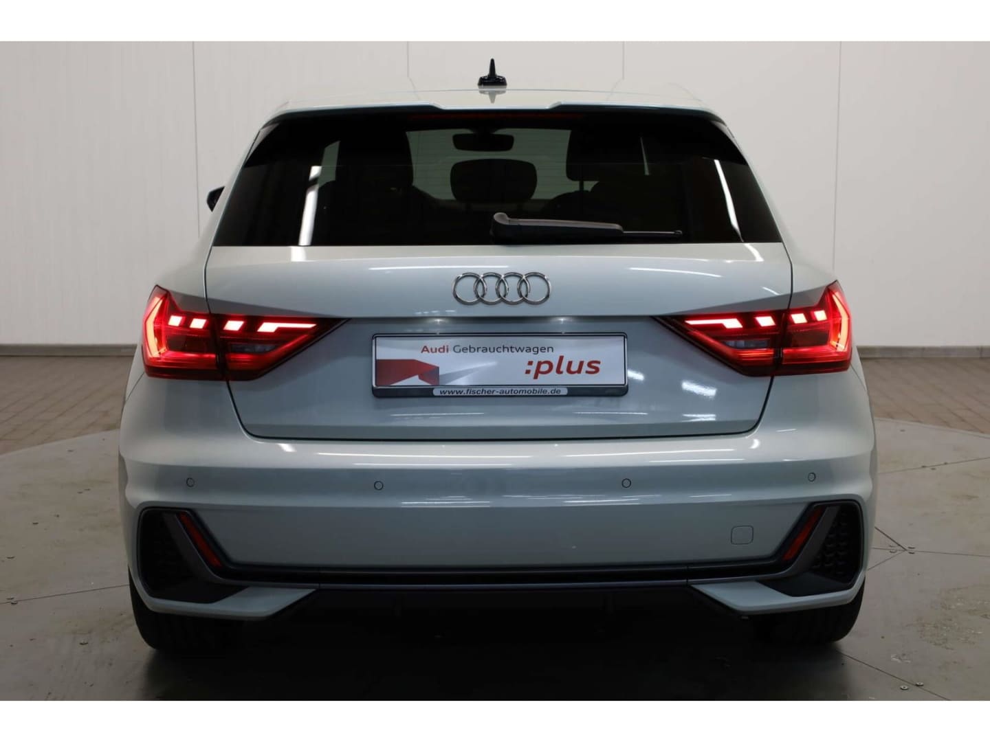 Bild über Audi A1 Sportback S line 30 TFSI Schaltgetriebe - für weitere Informationen kontaktieren Sie den Audi Partner