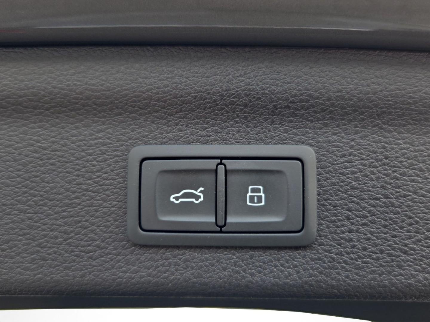 Bild über Audi Q3 advanced 35 TFSI S tronic - für weitere Informationen kontaktieren Sie den Audi Partner