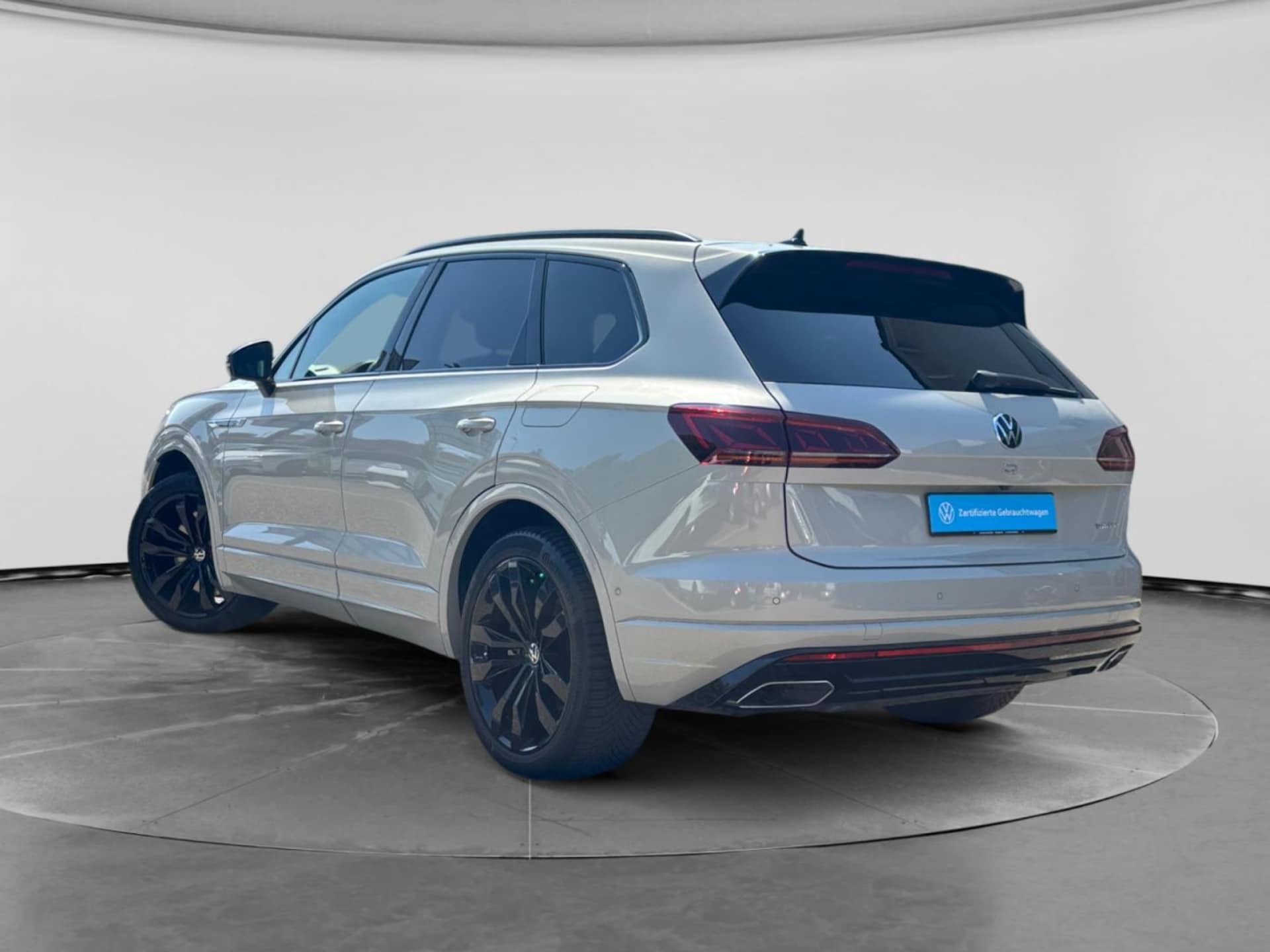 Volkswagen Touareg R