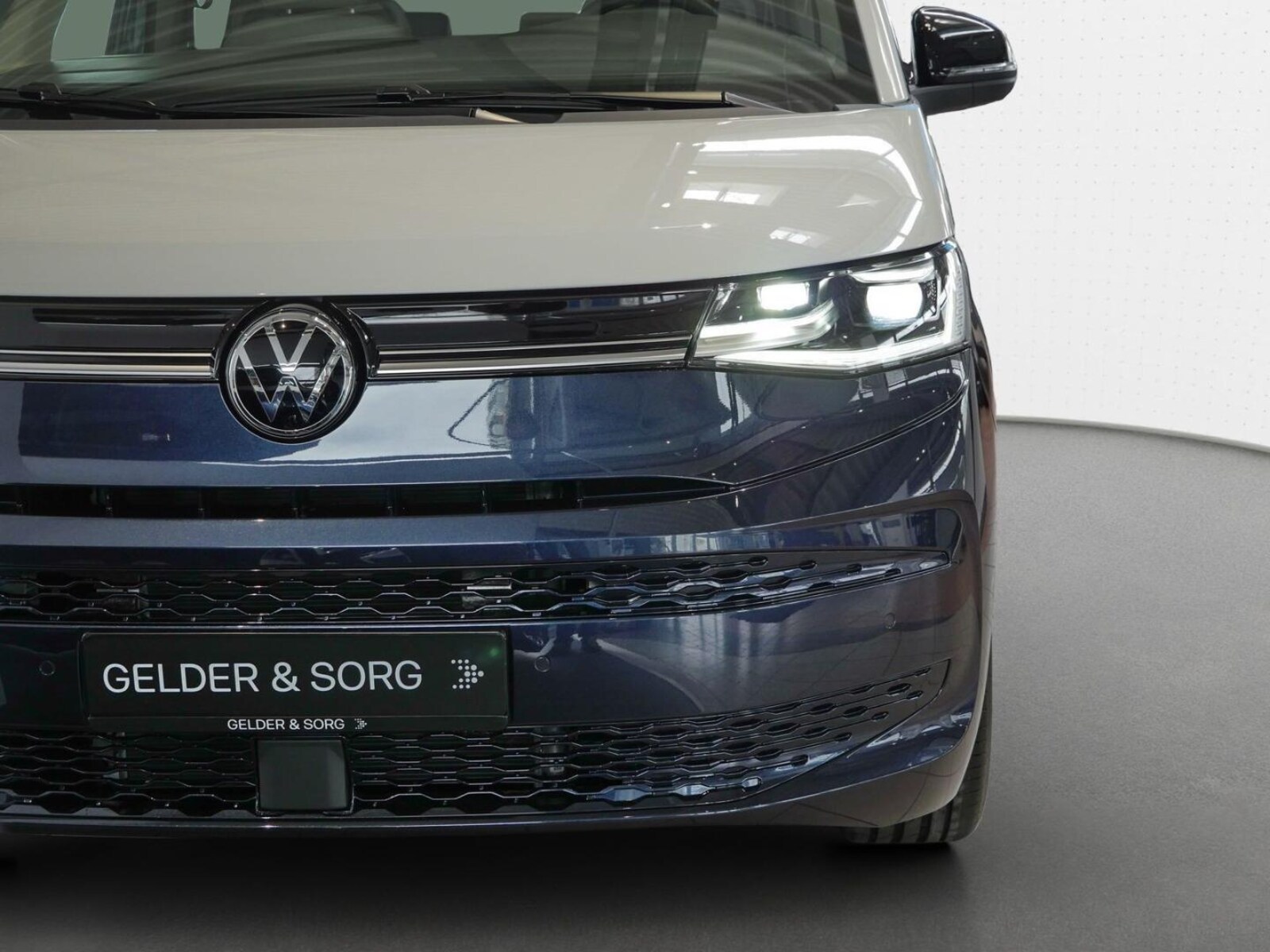 Volkswagen Multivan Langversion – Bild 12