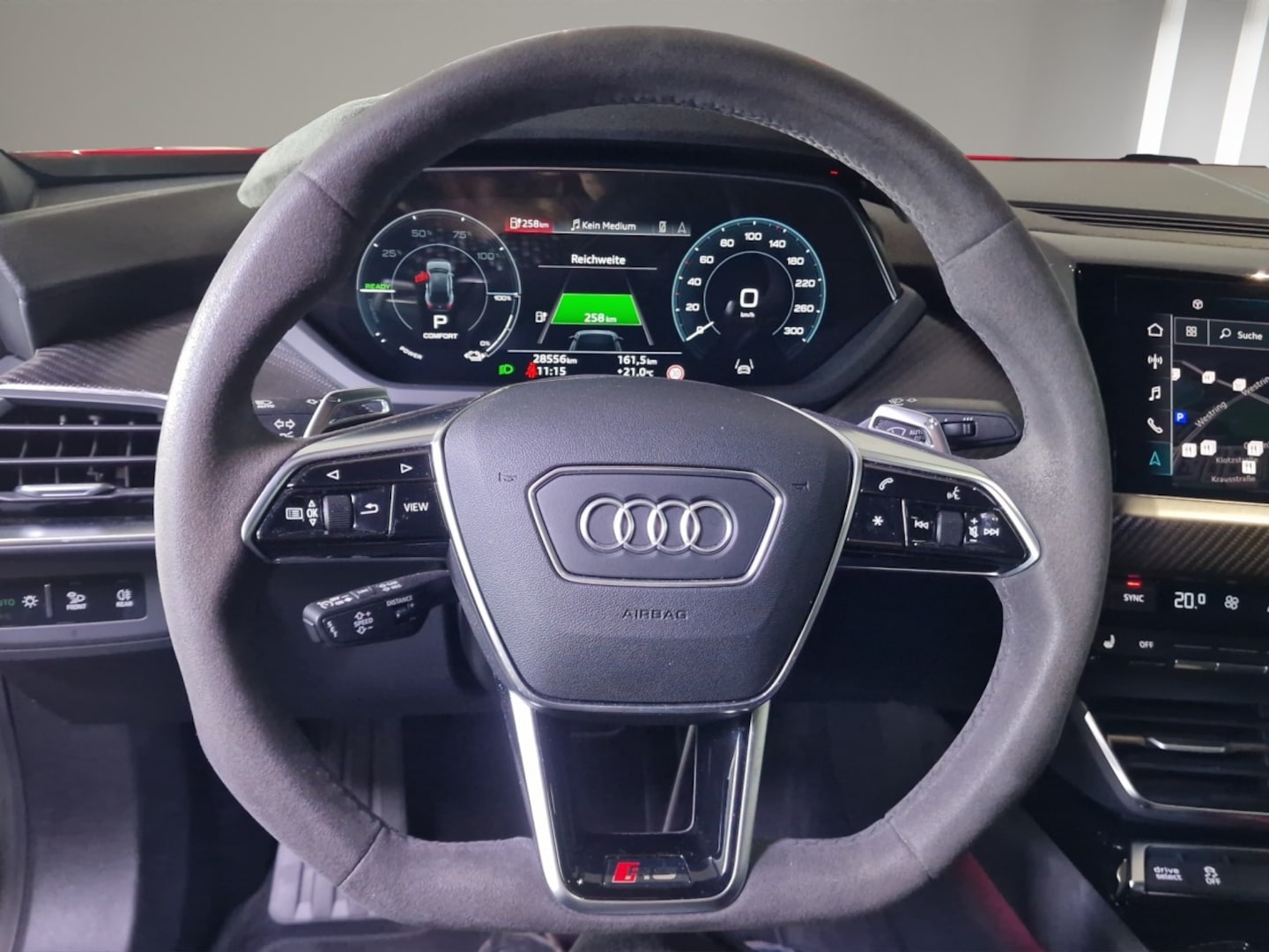 Bild über Audi RS e-tron GT e-tron quattro - für weitere Informationen kontaktieren Sie den Audi Partner
