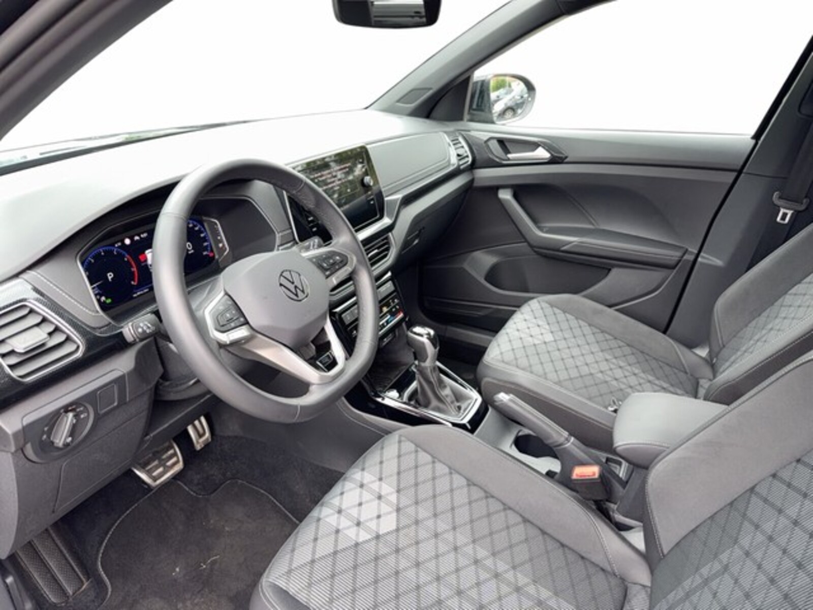 Volkswagen T-Cross – Bild 8