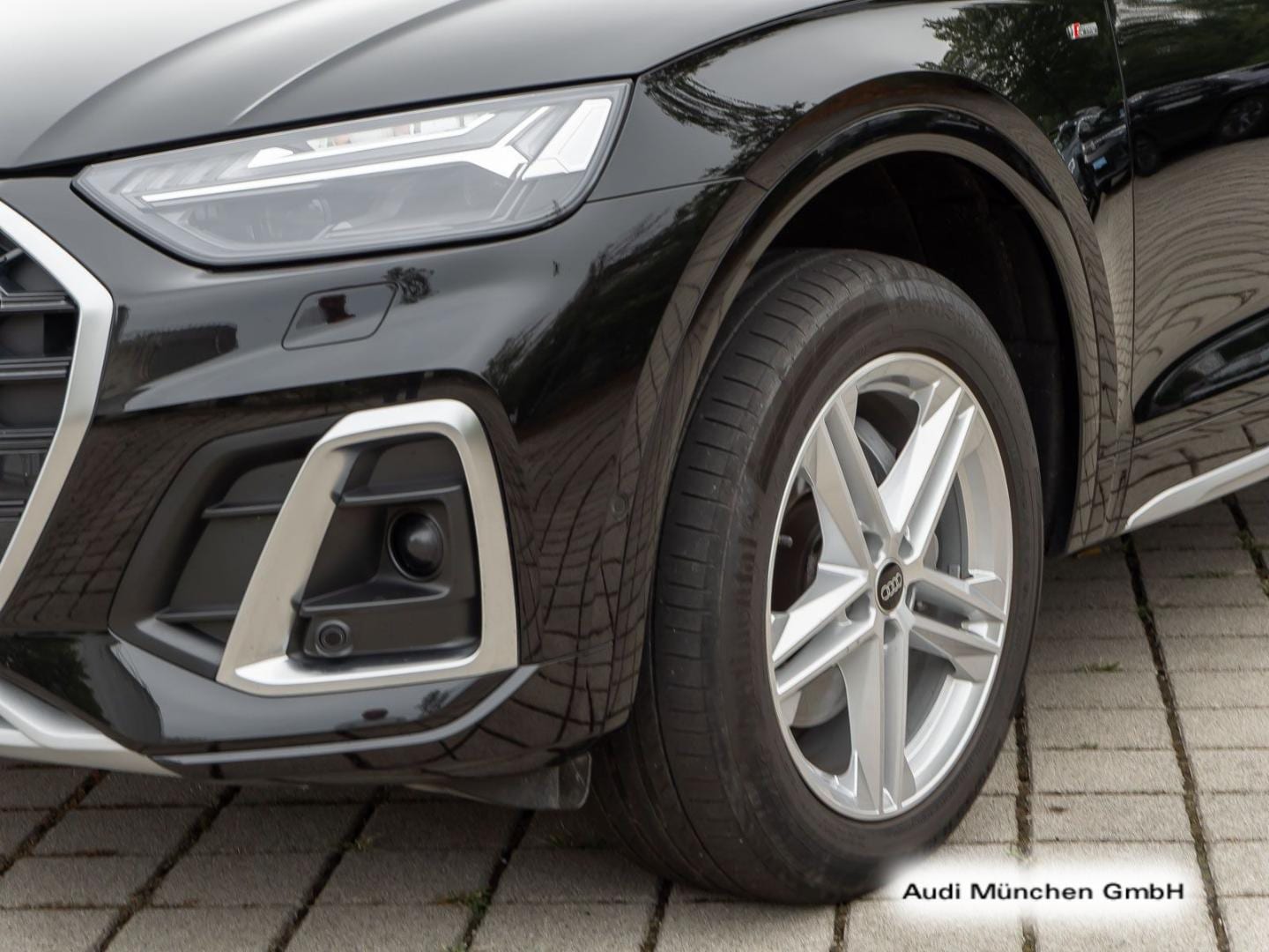Bild über Audi Q5 40 TDI quattro S tronic - für weitere Informationen kontaktieren Sie den Audi Partner