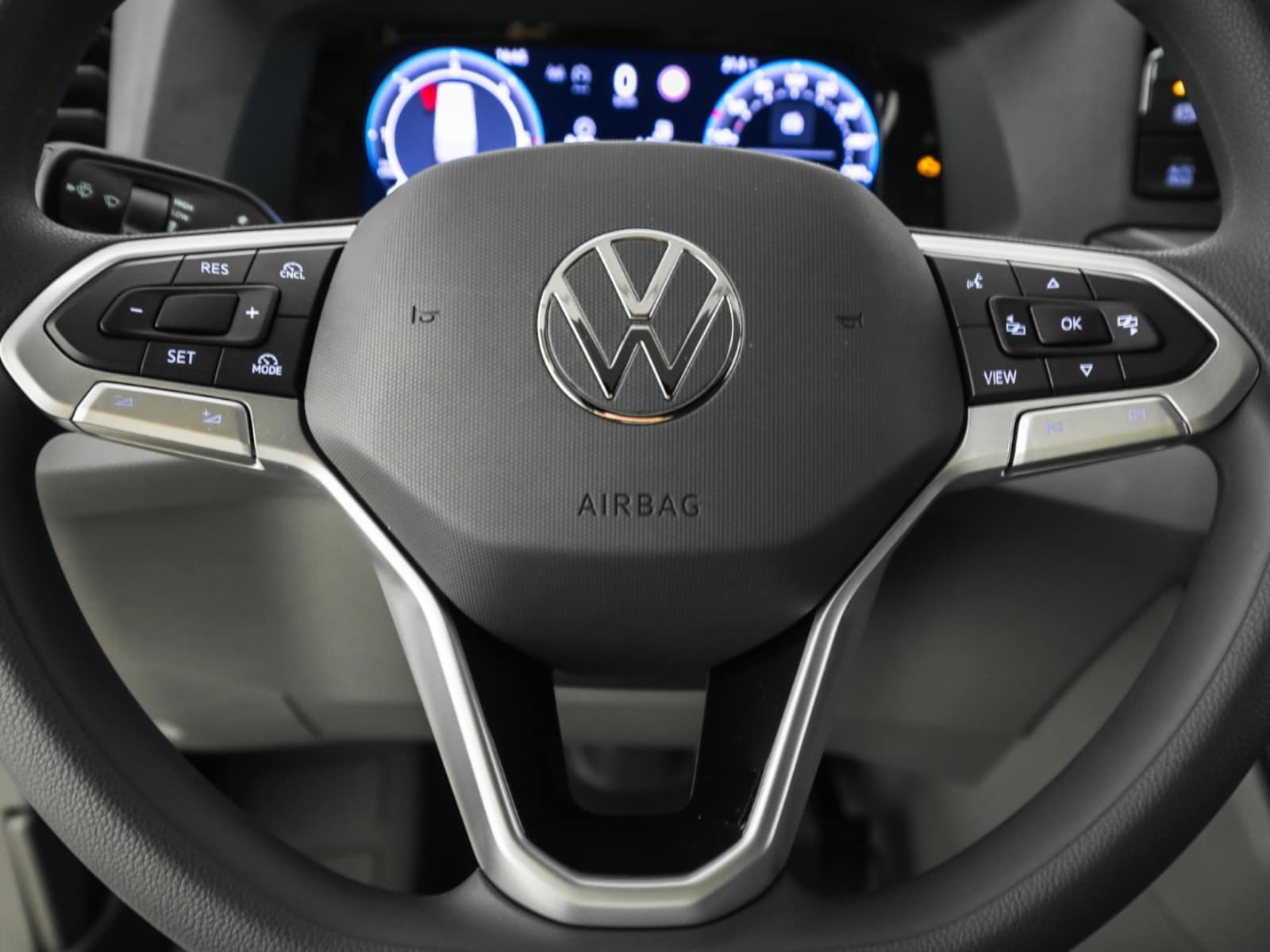 Volkswagen Crafter Kasten mittlerer Radstand – Bild 8
