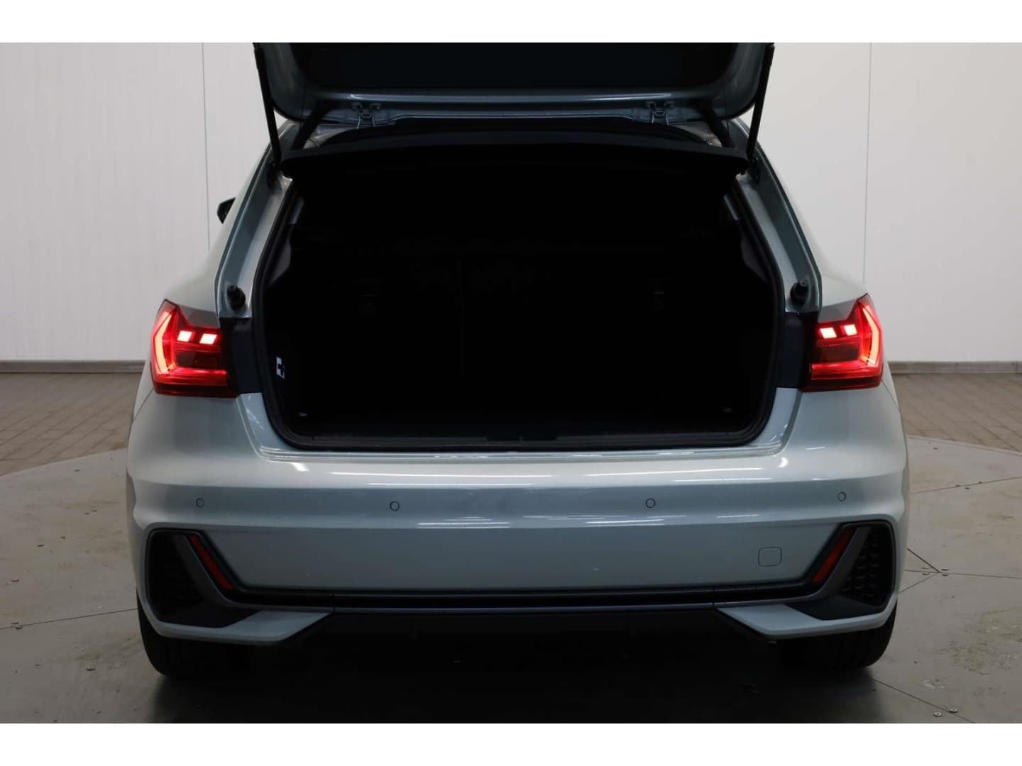 Bild über Audi A1 Sportback S line 30 TFSI Schaltgetriebe - für weitere Informationen kontaktieren Sie den Audi Partner