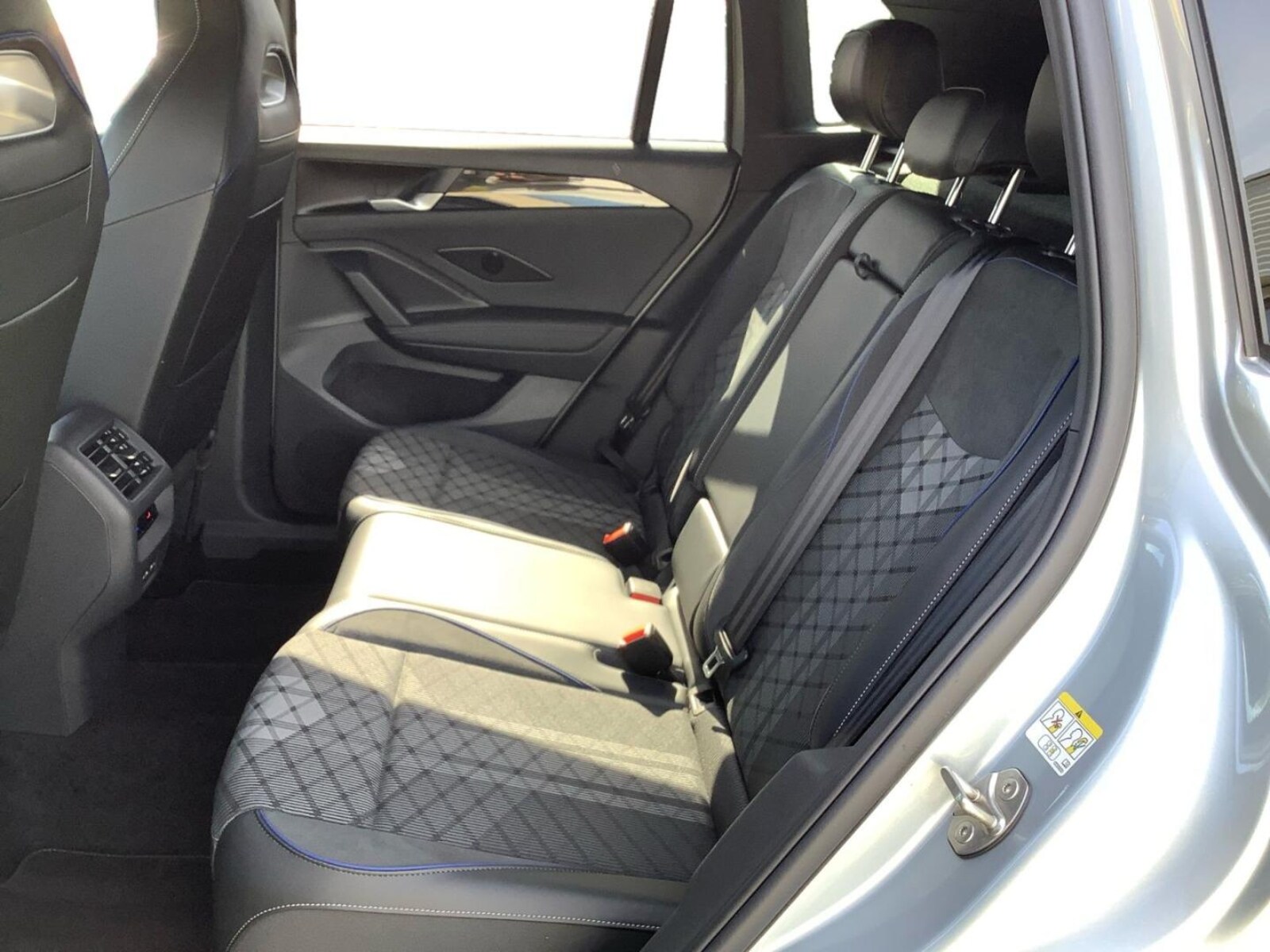 Volkswagen Tiguan – Bild 9