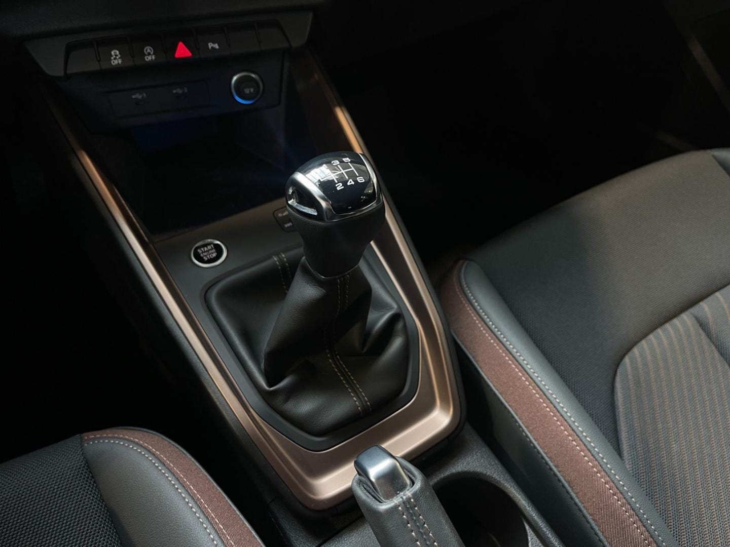 Bild über Audi A1 Sportback S line 30 TFSI Schaltgetriebe - für weitere Informationen kontaktieren Sie den Audi Partner