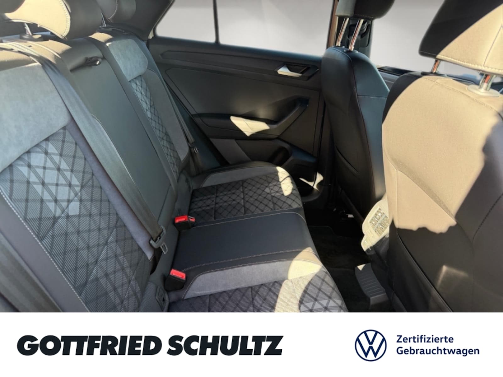 Volkswagen T-Roc – Bild 8